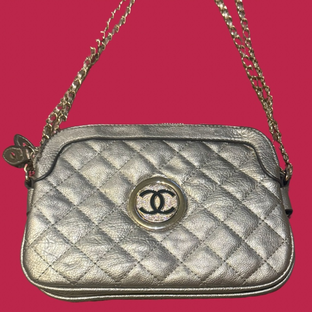 Metallic Silver Quilted Crossbody Bag